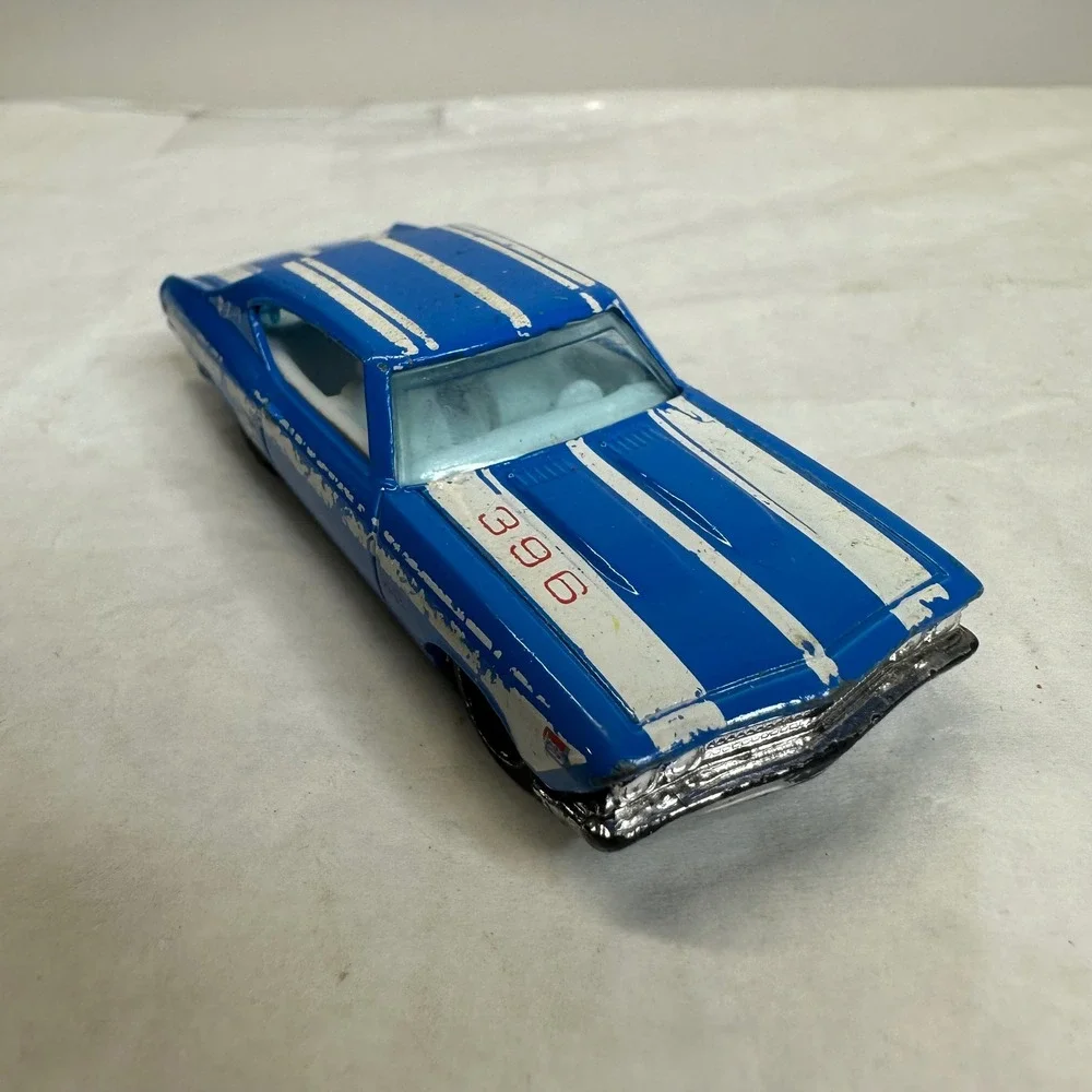 Hot Wheels 69 Chevelle SS 396 Blue White Racing Stripes 1:64‎ Diecast Car 2007